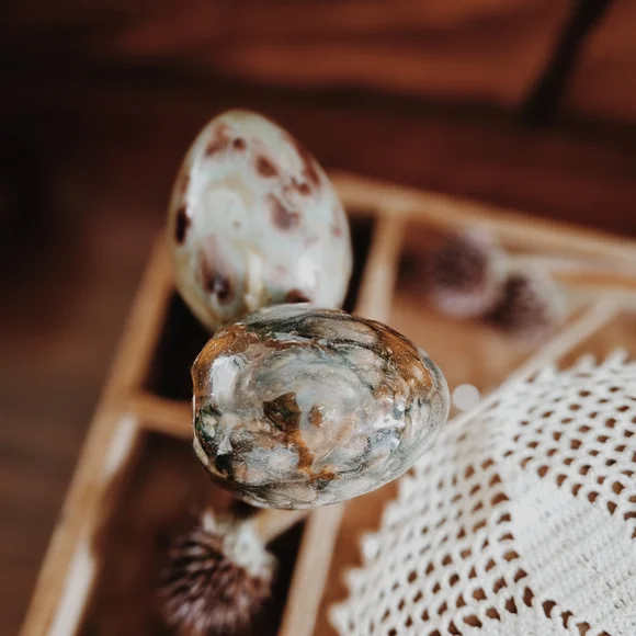 Set Of Artisan Studio Handmade Ceramic Easter Eggs In Marble Pattern - Picture 1 of 6